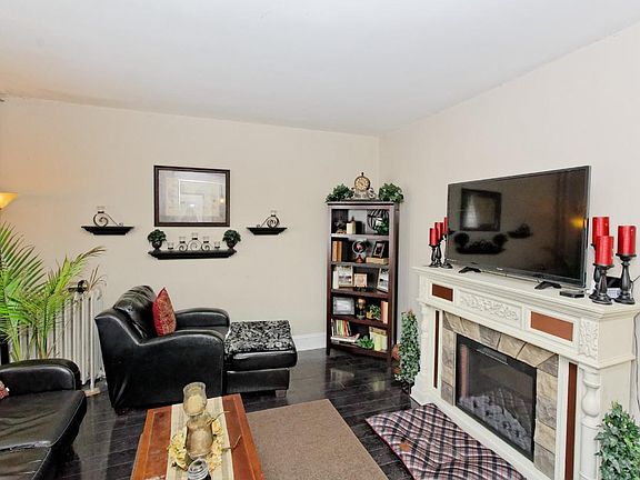 3rd image of 38 Ten Eyck Ave