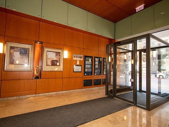 5th image of 208 W Washington St APT 1405