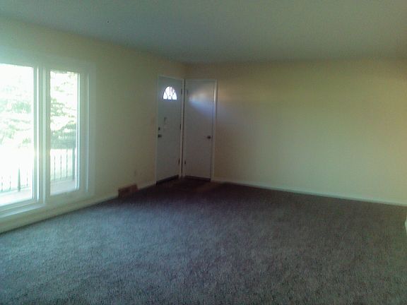 5th image of 508 S Wyoming St