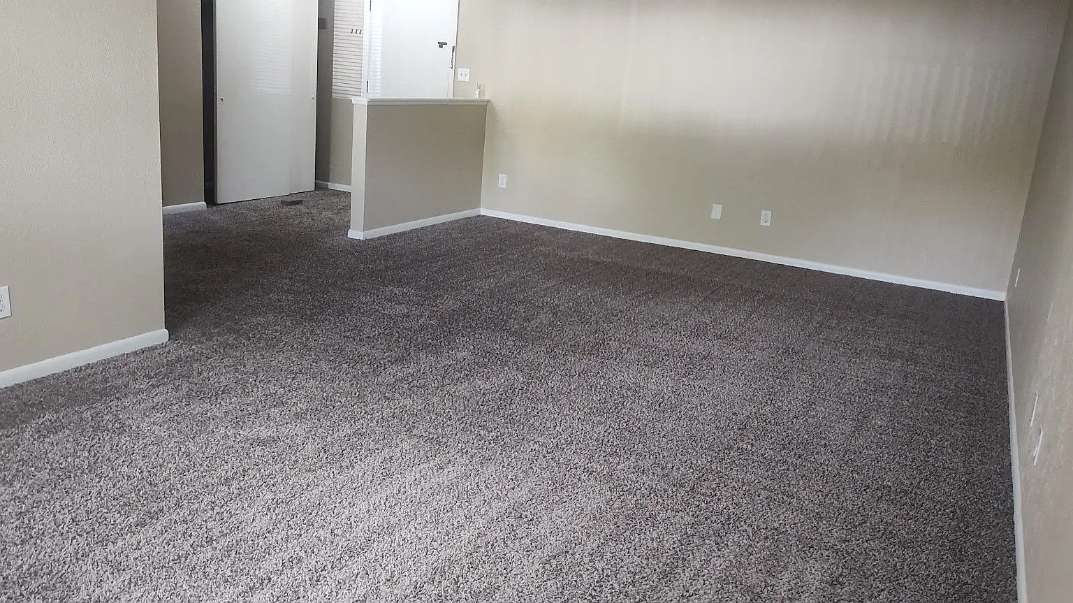 Trojan Arms Apartments — Photo 4