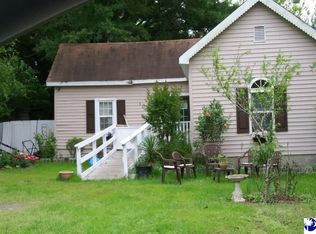106 W 6th Ave, Pamplico, SC 29583