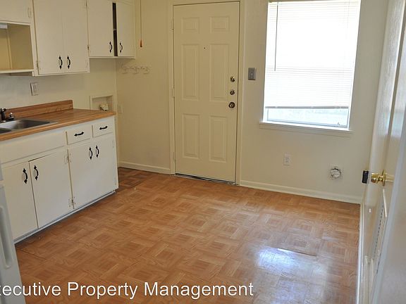 4th image of 1001 S 5th St