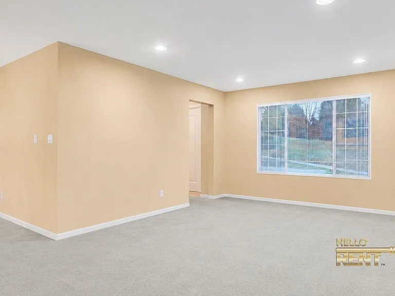 3288 E 5th Ave — Photo 9