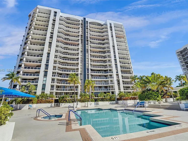 3600 Yacht Club Dr #904 — Photo 62