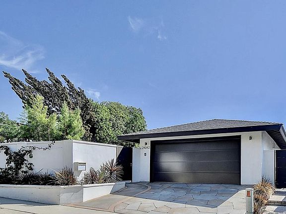 Contemporary Single Family Detached Home