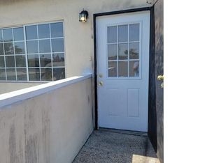 1214 E 70th St #C, Los Angeles, CA 90001