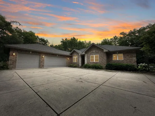 10440 South Nicholson ROAD, Oak Creek, WI 53154