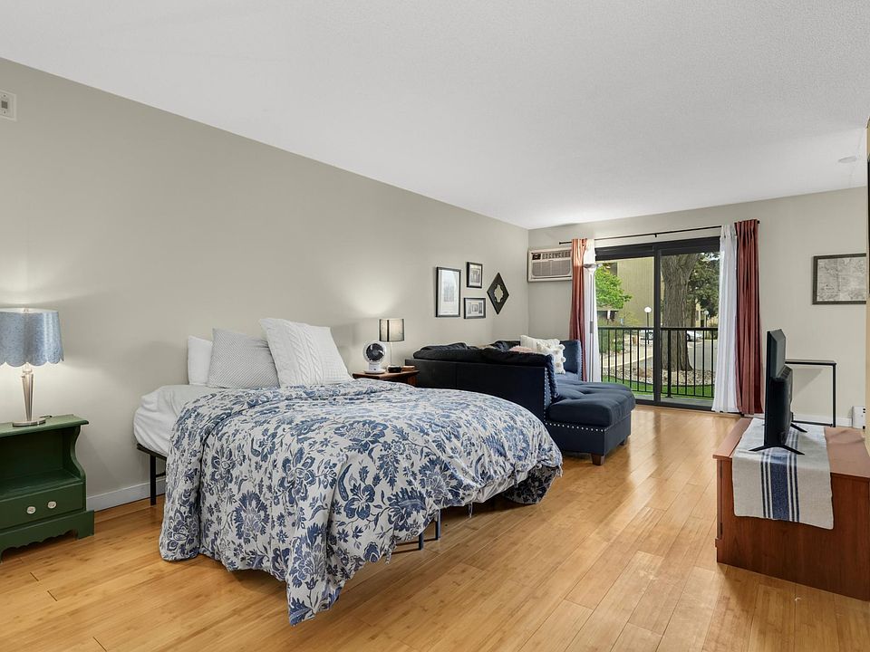 1st image of 4101 Parklawn Ave APT 103