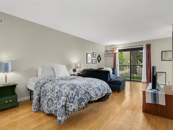 4101 Parklawn Ave APT 103, Edina, MN 55435