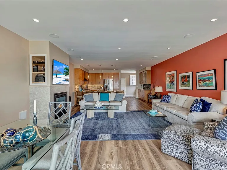 714 Cliff Dr — Photo 16