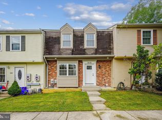 8648 Watershed Ct, Gaithersburg, MD 20877