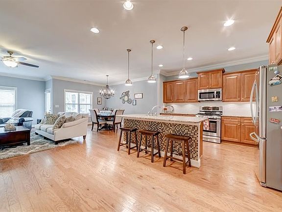 4th image of 2251 W Village Ln