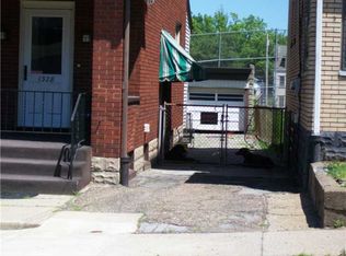 1328 Oakhill St, Pittsburgh, PA 15212