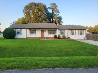 119 Hudgins Farm Dr, Yorktown, VA 23692