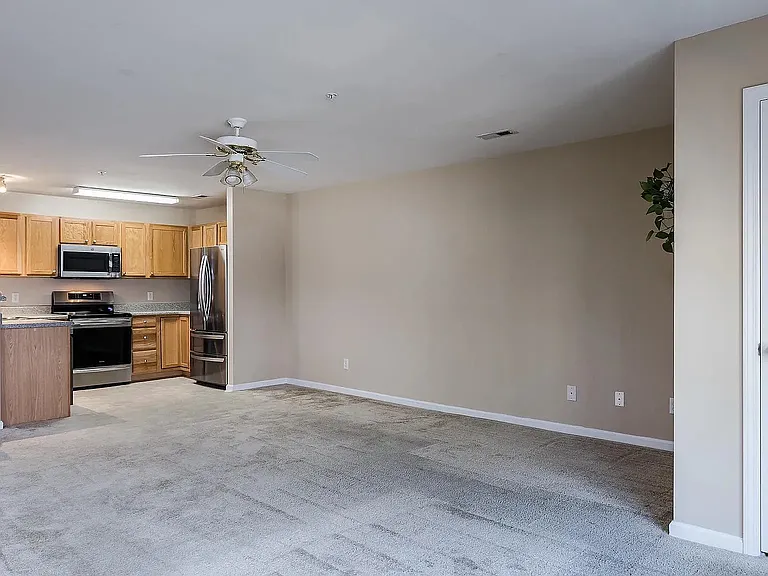 1801 Trailwood Heights Ln — Photo 8