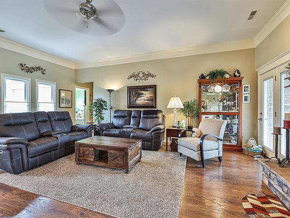 5th image of 2089 Tumbleweed Ln