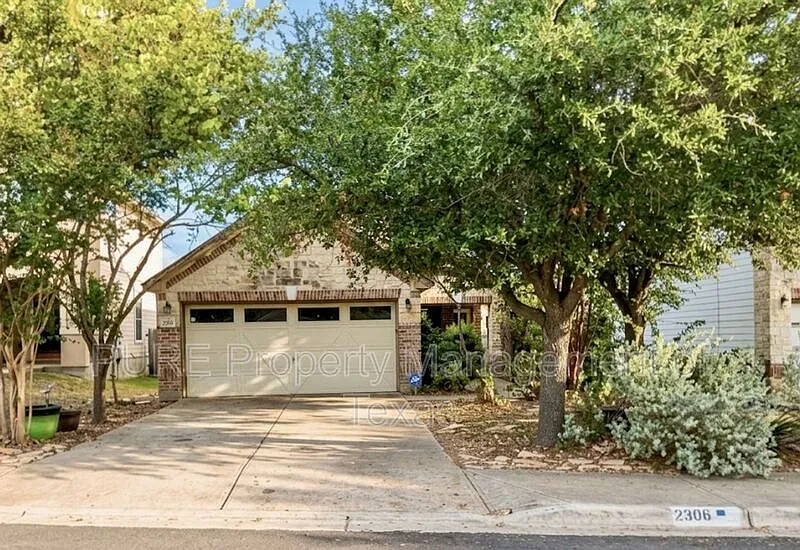 3 bed, 2.0 bath, 1363 sqft, $1,750 — Photo 1