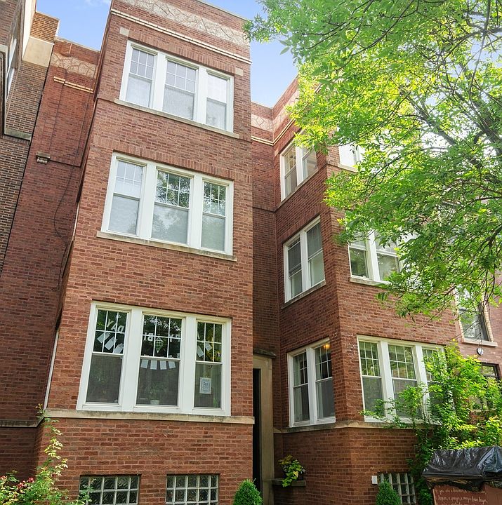 1st image of 1340 W Bryn Mawr Ave APT 3E