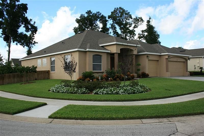 1st image of 149 Crystal Oak Dr