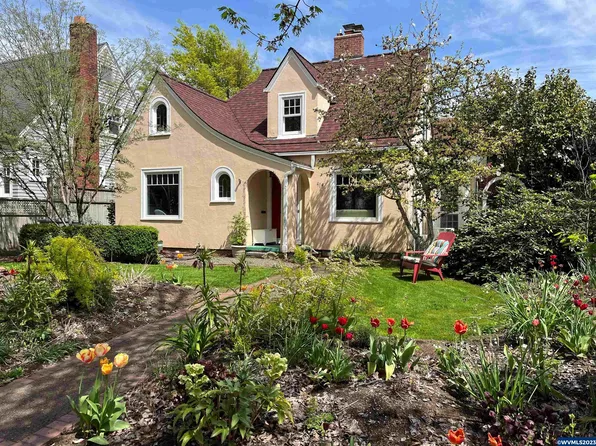 419 NW 34th St, Corvallis, OR 97330
