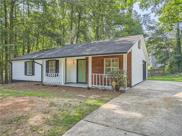 3978 Brookstone Ct, Ellenwood, GA 30294