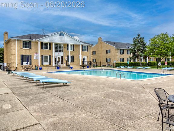 5th image of 11845 Ina Dr