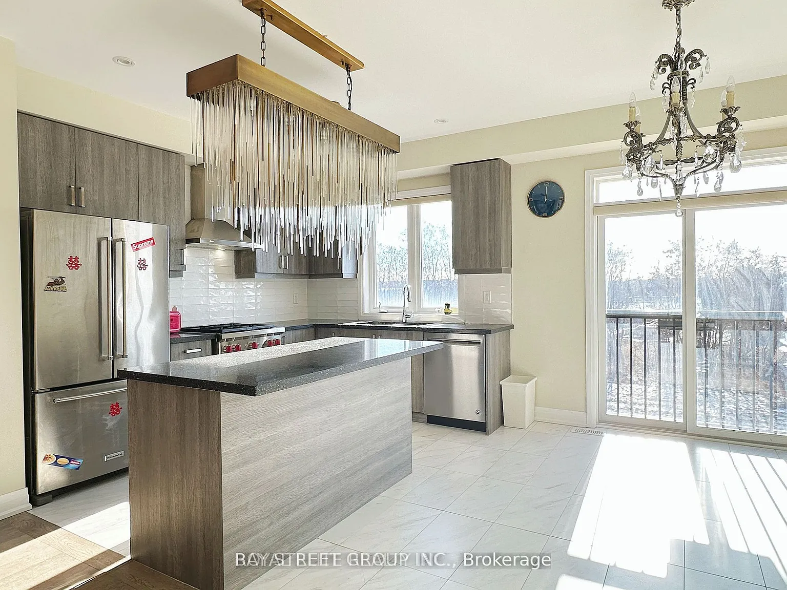 4 bed, $3,795 — Photo 2