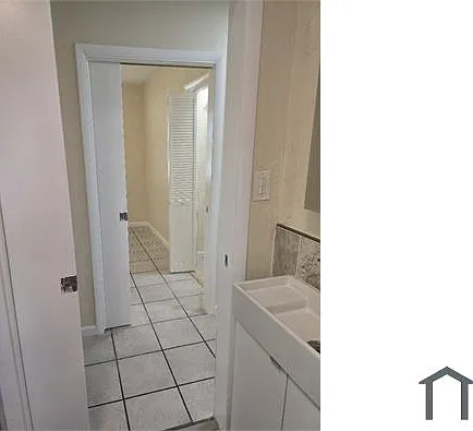 1010 N 69th Way — Photo 23