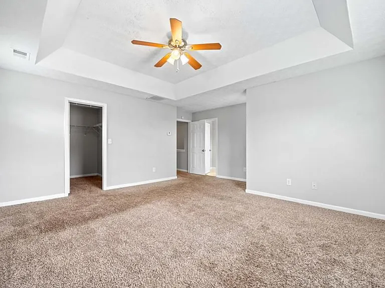 3050 Raven Trce — Photo 14