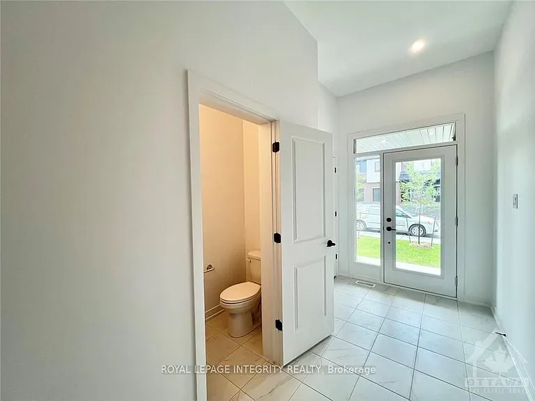 1000 Acoustic Way — Photo 2