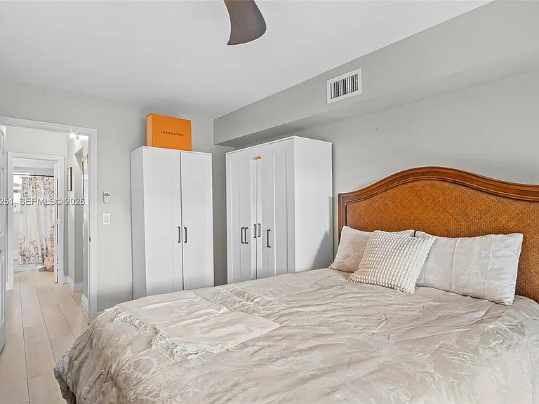 19 Abbey Ln #104 — Photo 13
