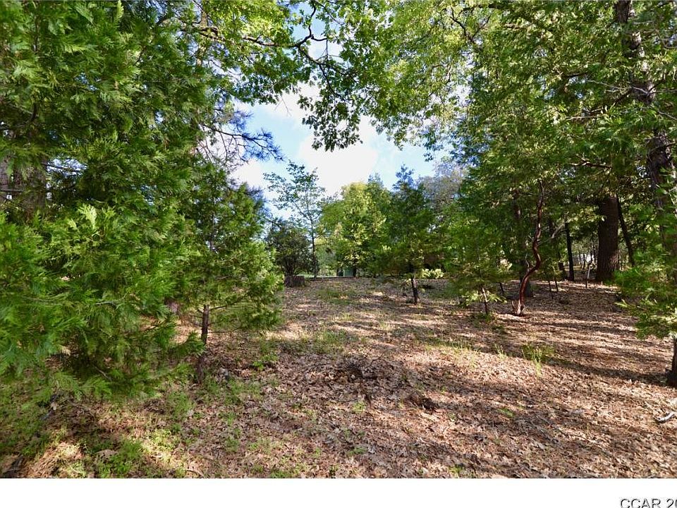 2nd image of 1616 Sandalwood Dr