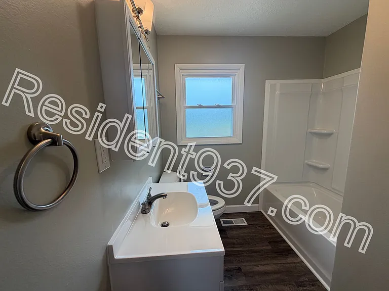 2059 Neff Rd — Photo 12
