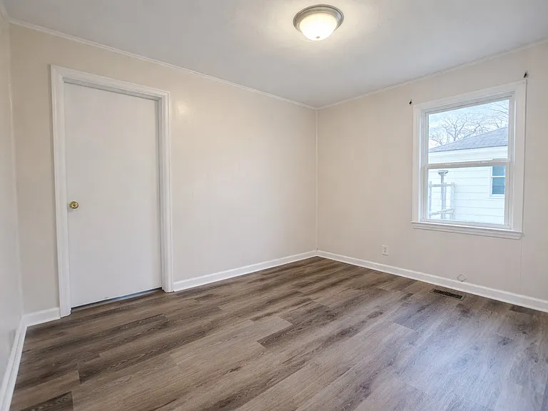1205 Broadus Ave SE — Photo 10