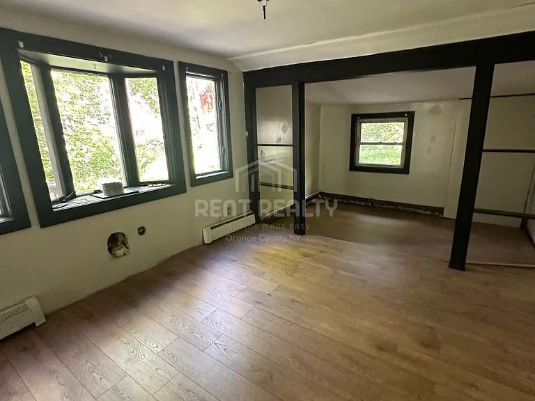 92 Sylvan Trl — Photo 2