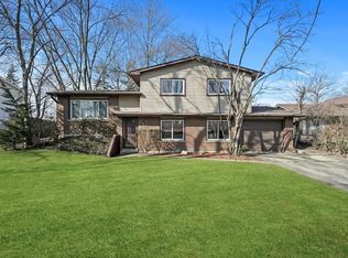 349 Lyons Dr, Bolingbrook, IL 60440