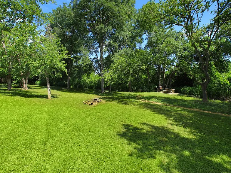 Crystal Creek — Photo 9