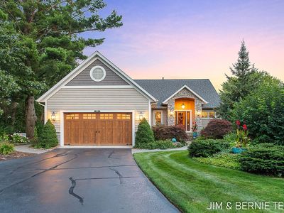 6332 Old Allegan Rd, Saugatuck, MI, 49453