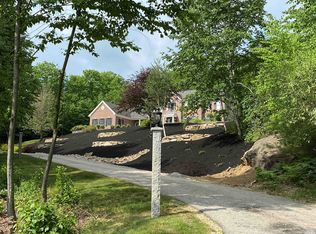 25 Ellison Dr, Bedford, NH 03110