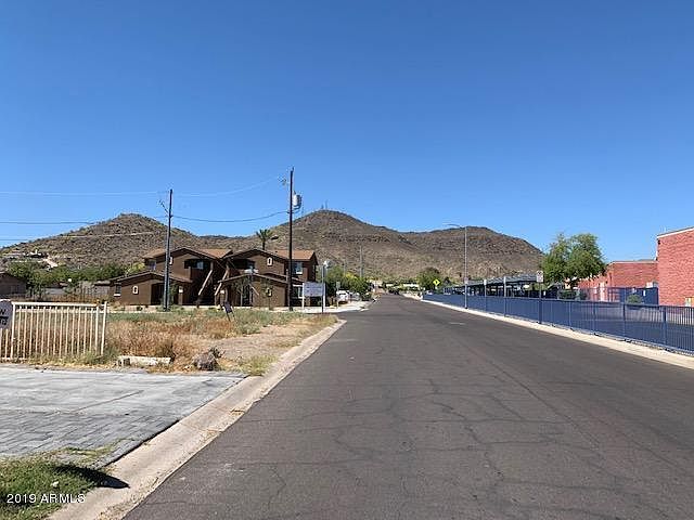 2nd image of 10312 N 9th Ave #0