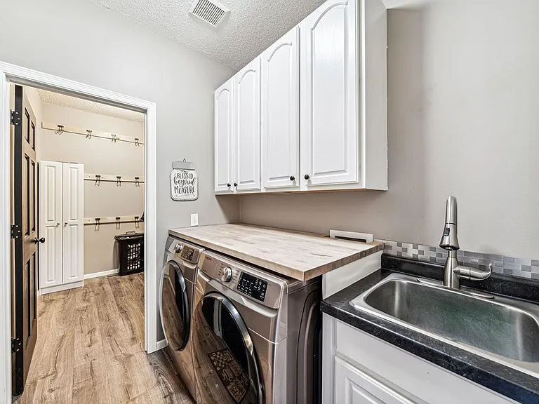 10409 Kilbirnie Rd — Photo 22