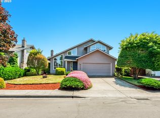 3999 Shenstone Dr, Eugene, OR 97404