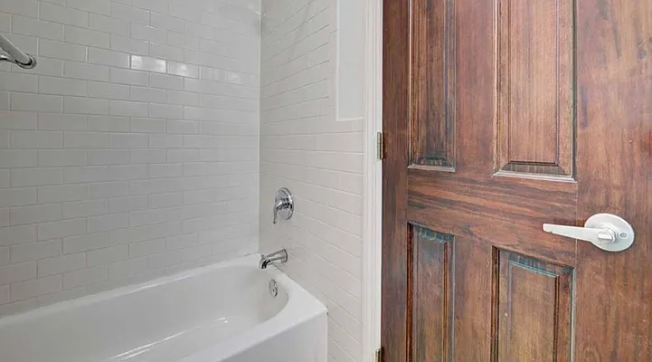 Rented by REAL New York | media 11