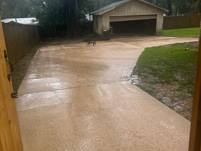 225 Denise Ln — Photo 25
