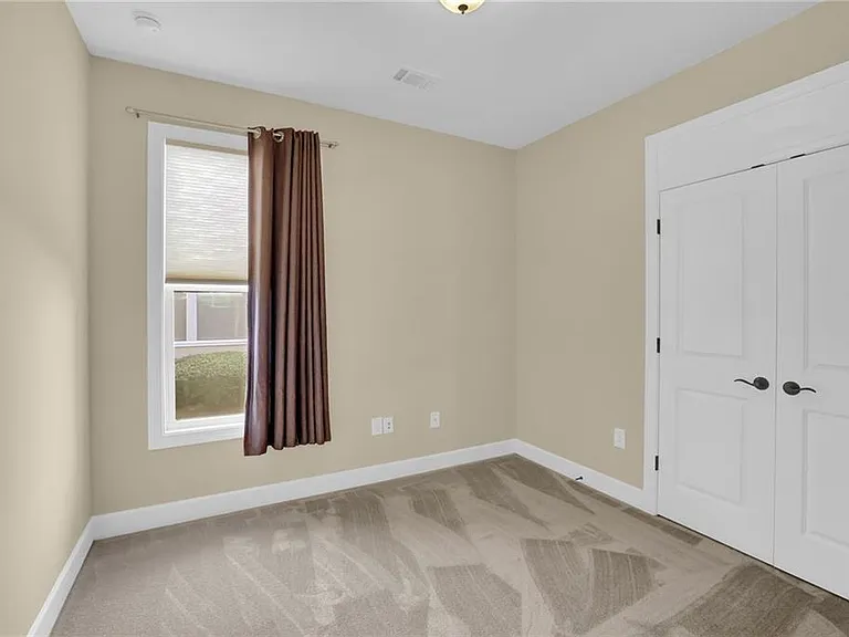 3708 Majestic Oak Dr — Photo 23