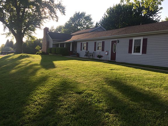 4th image of 373 S Centennial Rd