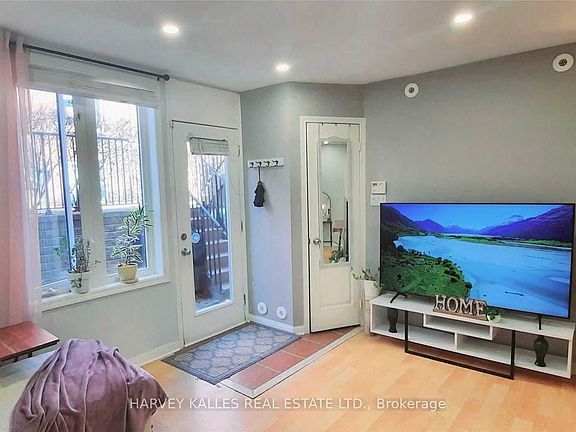 5th image of 28 Douro St #220