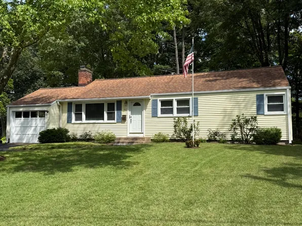 143 South New Road, Hamden, CT 06518