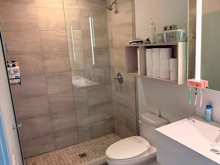 39 Mary St #2802 — Photo 5