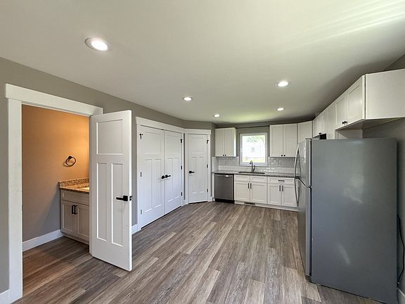 5th image of 131 Openview Dr #133